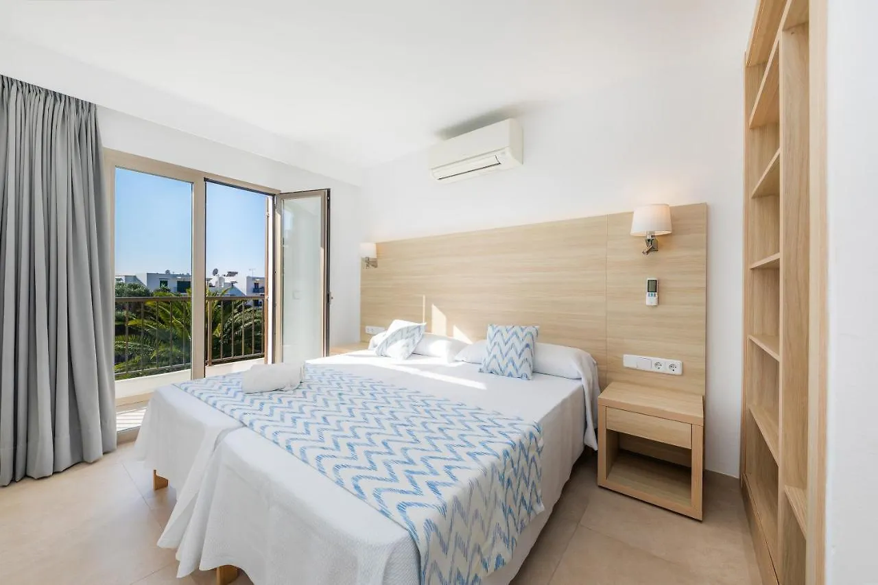 Apartamento Aquamarina 6 Cala Ferrera  Spain
